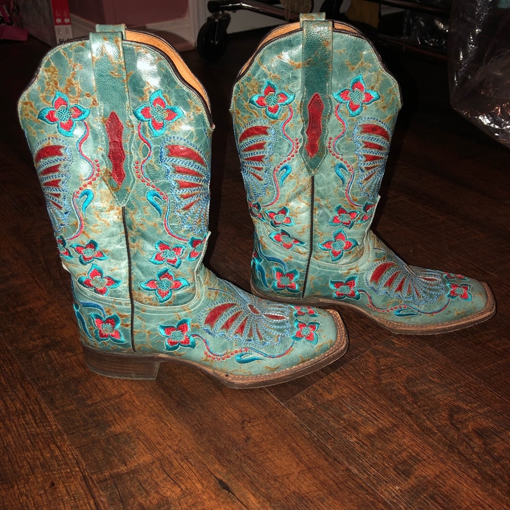 Women’s Square Toe Boots